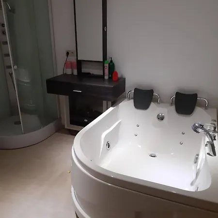 Apartment Relaxation In Waterloo, 2 Steps From The Center Of Brussels