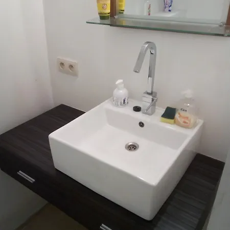 Relaxation In Waterloo, 2 Steps From The Center Of Brussels Apartment *